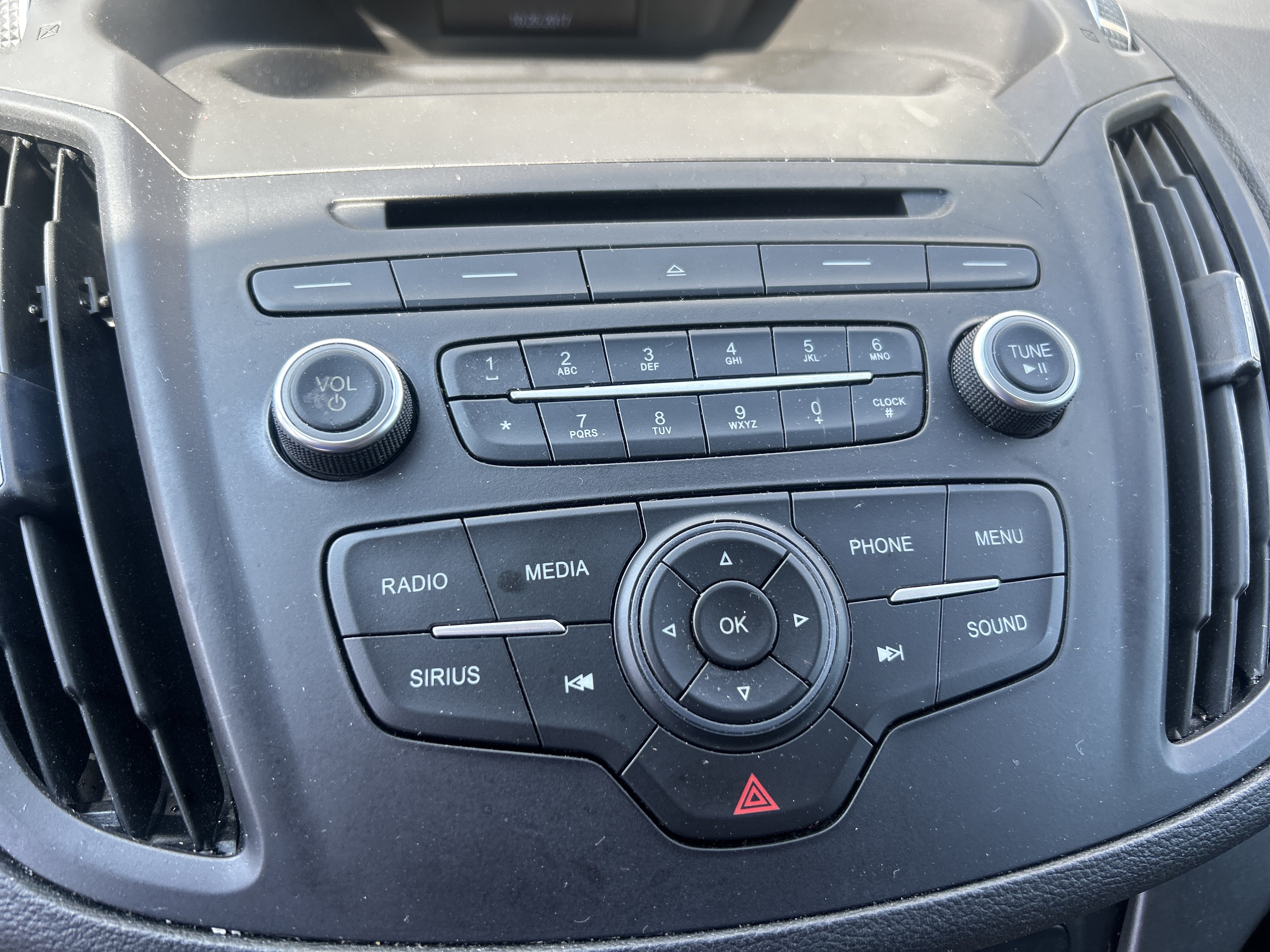 Used 2018 Ford Escape SE FWD image 20