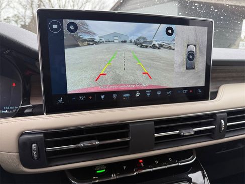 Used 2025 Lincoln Corsair Reserve w/ Equipment Group 202A image 20