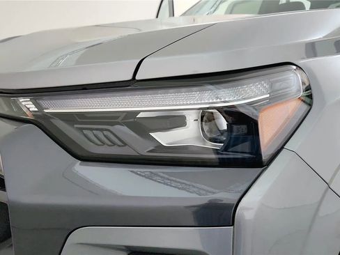 New 2025 Chevrolet Colorado LT w/ LT Convenience Package image 14