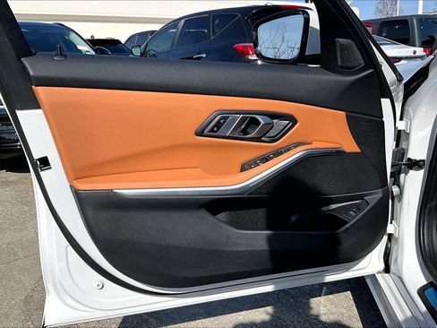 Used 2023 BMW 330i 330i w/ Premium Package image 18