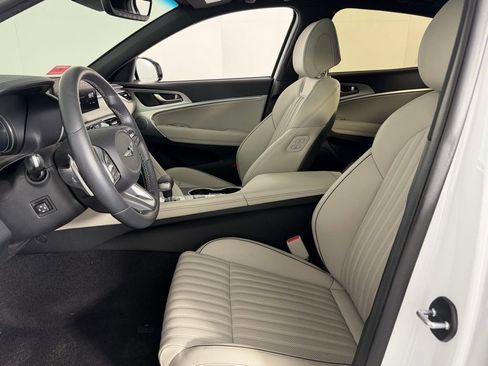 Used 2023 Genesis G70 2.0T w/ Sport Prestige Package image 25
