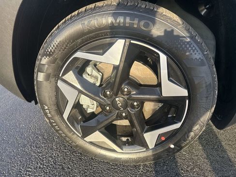 New 2026 Kia Seltos S AWD/4WD image 8