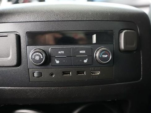 Used 2020 GMC Yukon XL SLT AWD/4WD image 19