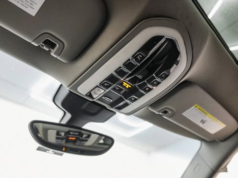 Used 2014 Porsche Panamera S image 20