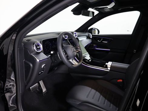 Used 2026 Mercedes-Benz GLC 300 4MATIC image 35