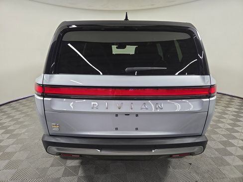 Used 2024 Rivian R1S Adventure AWD/4WD image 4