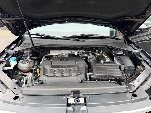 Used 2019 Volkswagen Tiguan SEL Premium R-Line image 40
