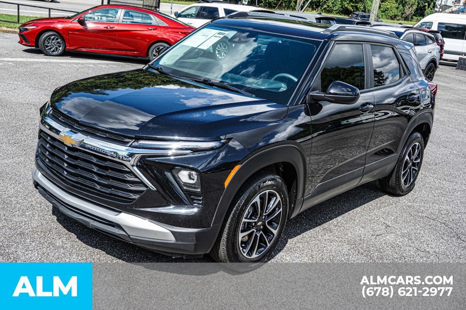 Used 2025 Chevrolet TrailBlazer LT FWD image 14