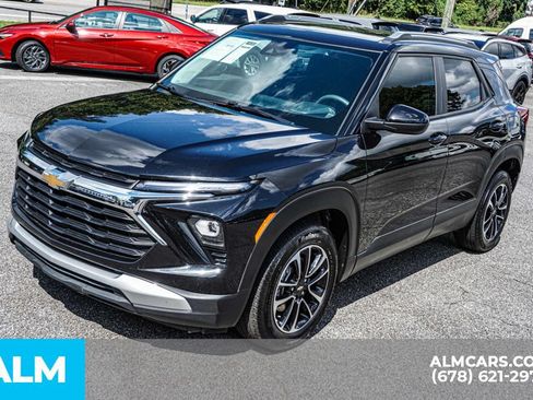 Used 2025 Chevrolet TrailBlazer LT FWD image 14