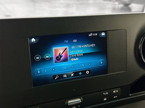 Used 2023 Mercedes-Benz Sprinter 2500 image 15