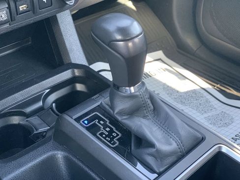 Used 2023 Toyota Tacoma TRD Sport AWD/4WD image 20