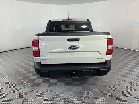 Certified 2024 Ford Maverick XLT w/ XLT Luxury Package image 6