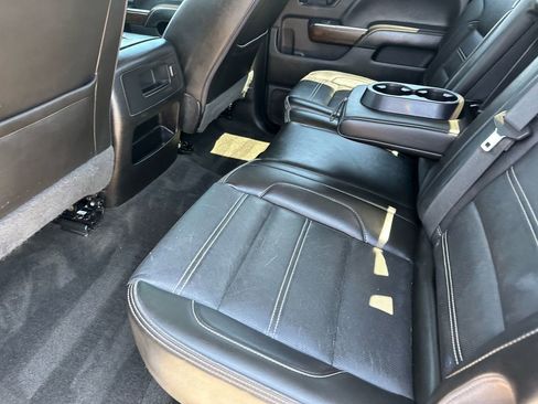 Used 2018 GMC Sierra 3500 Denali image 32