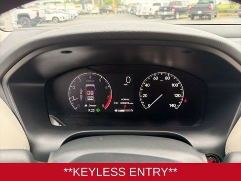 Used 2023 Honda HR-V LX image 10