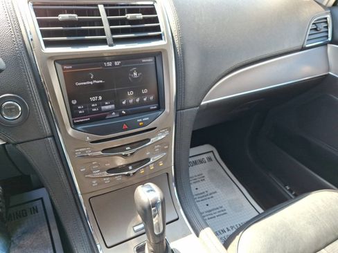 Used 2013 Lincoln MKX FWD image 9