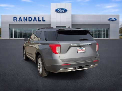 Used 2023 Ford Explorer XLT w/ Equipment Group 202A RWD image 4