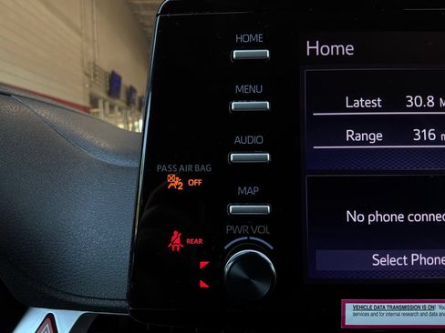 Used 2024 Toyota Sienna XLE FWD image 36