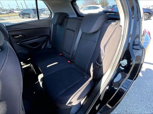 Used 2017 Chevrolet Trax LS image 35