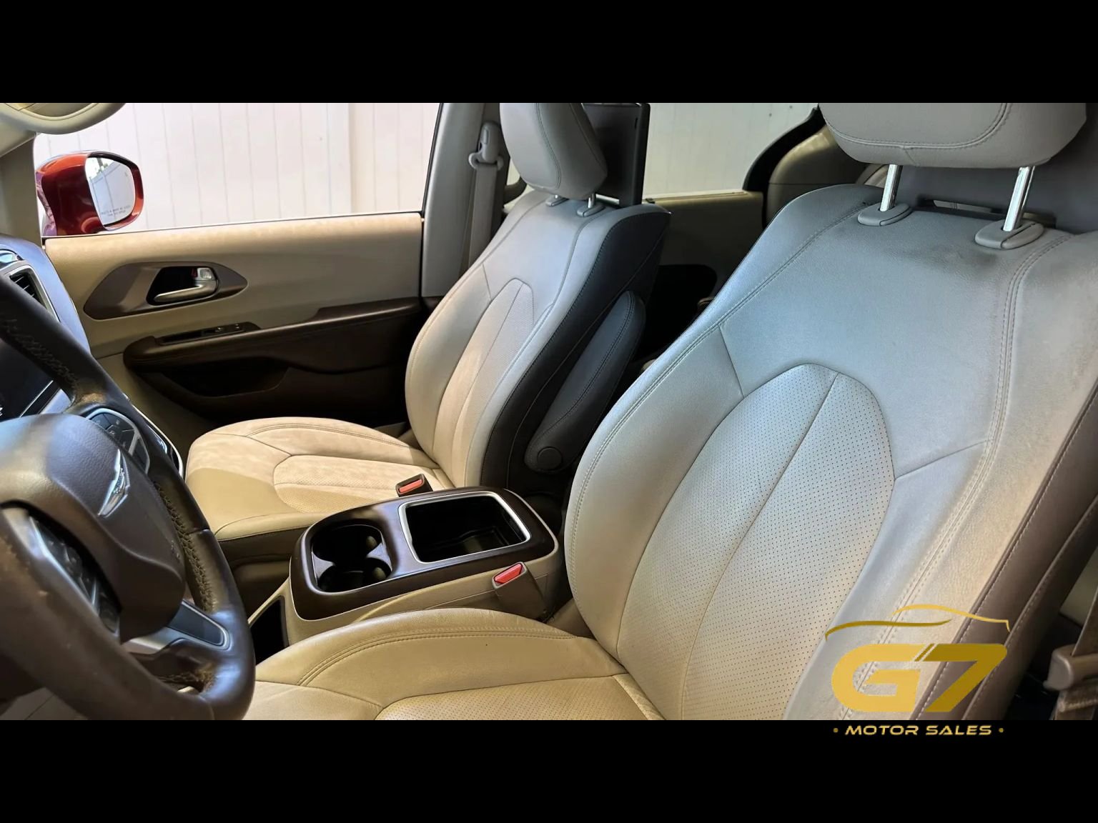 Used 2017 Chrysler Pacifica Touring-L Plus FWD image 6