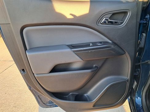 Used 2019 Chevrolet Colorado Z71 image 11