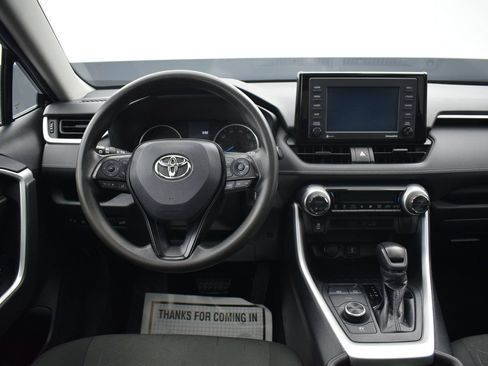 Used 2021 Toyota RAV4 XLE w/ Convenience Package AWD/4WD image 15