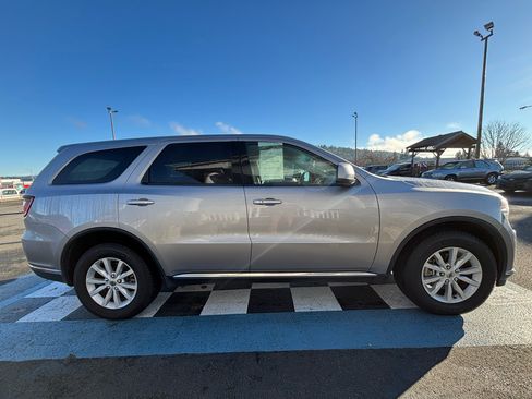 Used 2020 Dodge Durango SXT w/ 3rd Row Seating Group image 7