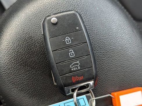 Used 2019 Kia Soul FWD image 29