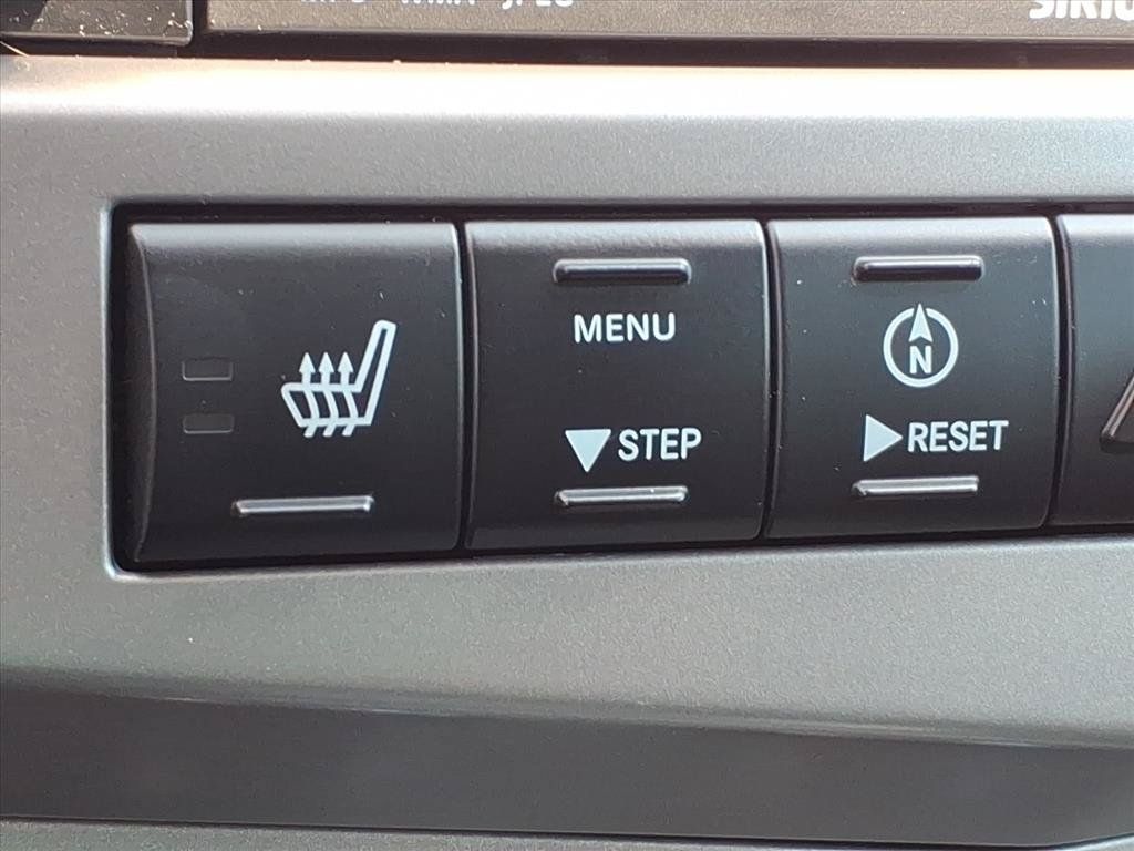 Used 2010 Chrysler Sebring Limited FWD image 33