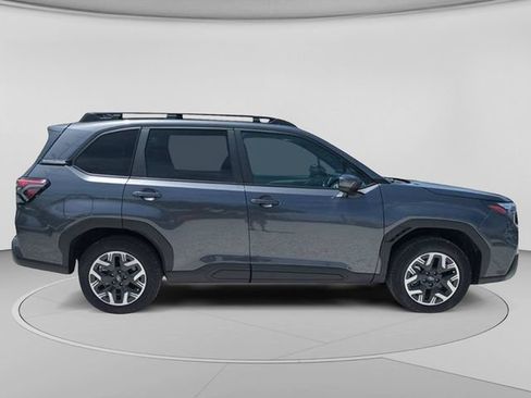 Used 2026 Subaru Forester Premium AWD/4WD image 2