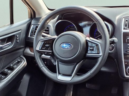 Used 2019 Subaru Outback 2.5i Limited AWD/4WD image 14