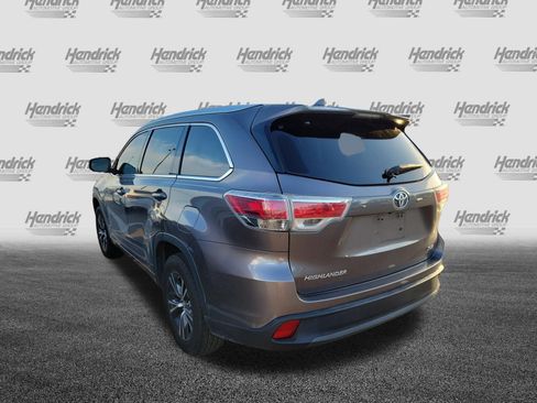 Used 2016 Toyota Highlander XLE FWD image 8