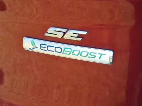 Used 2016 Ford Escape SE w/ Equipment Group 201A image 11