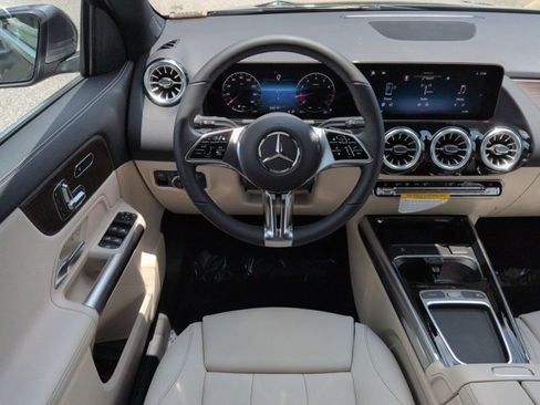 New 2026 Mercedes-Benz GLA 250 image 16