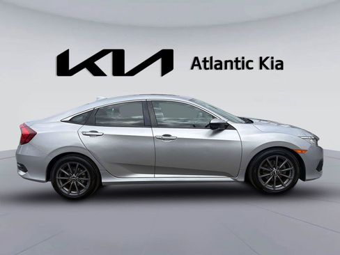Used 2017 Honda Civic EX-T image 5
