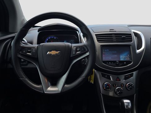 Used 2015 Chevrolet Trax LTZ FWD image 13