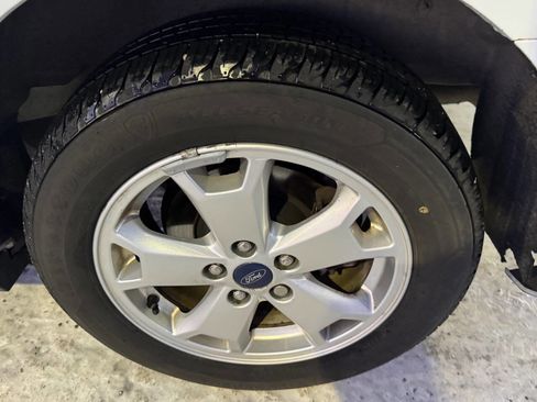 Used 2018 Ford Transit Connect XLT image 15