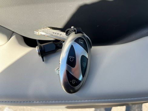 Used 2025 Hyundai Santa Fe SEL image 23