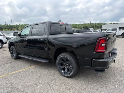 New 2026 RAM 1500 Express AWD/4WD image 5
