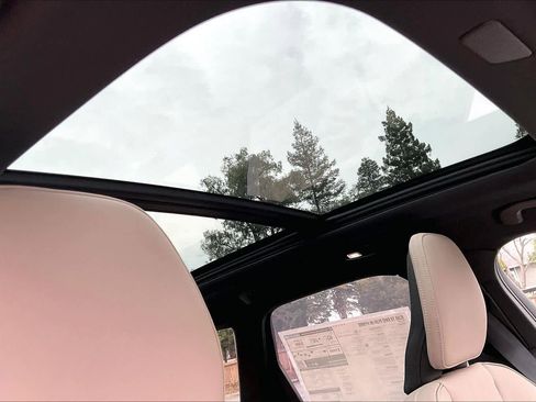 New 2026 Volvo XC60 T8 Plus w/ Protection Package Premier image 29