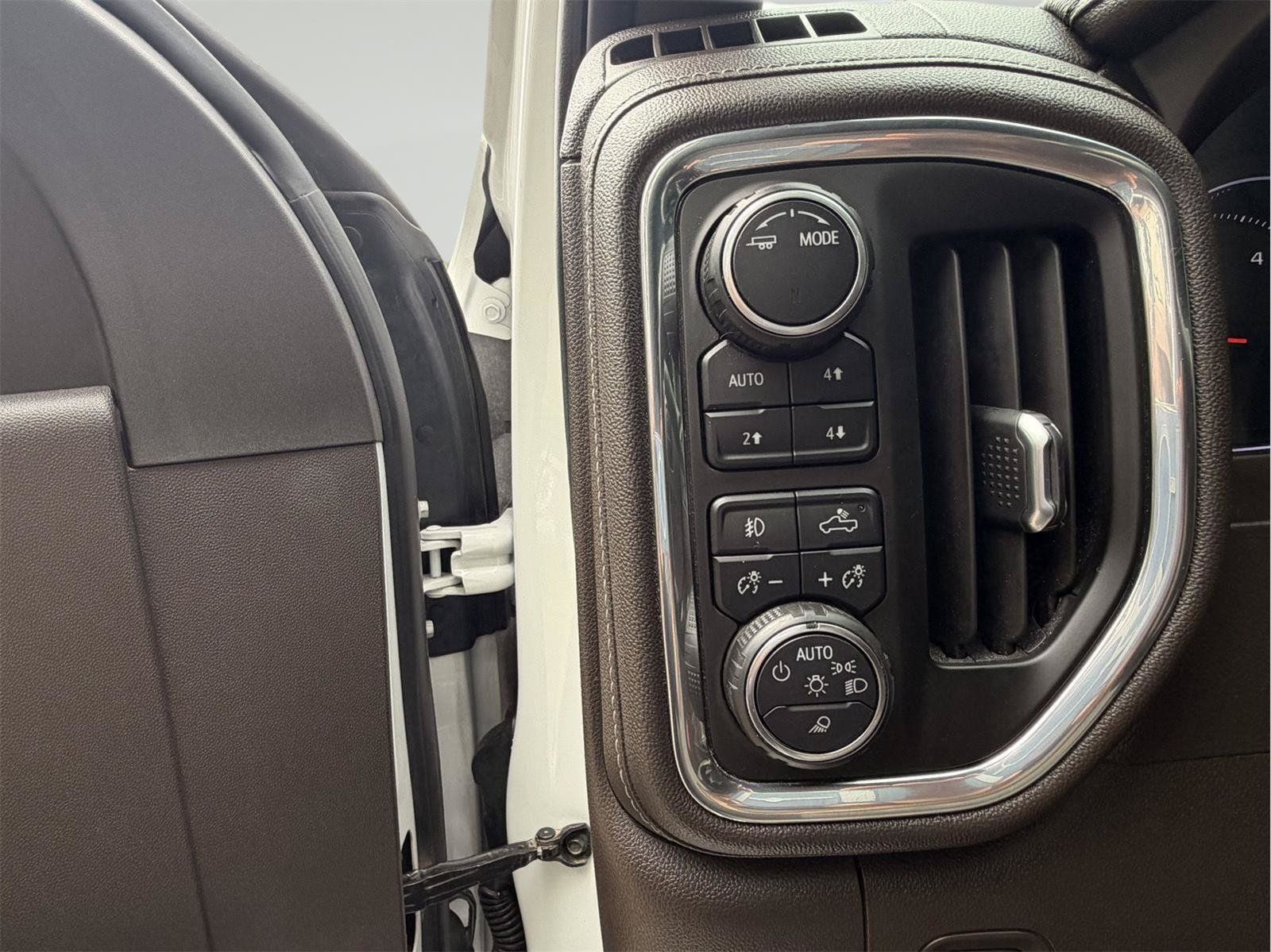Used 2022 Chevrolet Silverado 2500 LTZ w/ LTZ Convenience Package AWD/4WD image 27