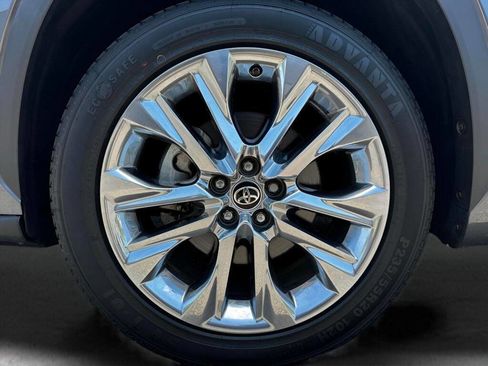 Used 2020 Toyota Highlander Limited image 34