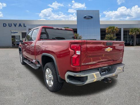 Used 2022 Chevrolet Silverado 2500 LTZ w/ LTZ Plus Package AWD/4WD image 6