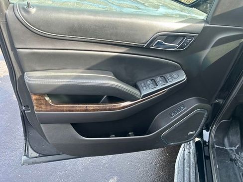 Used 2016 Chevrolet Tahoe LT w/ Luxury Package image 12