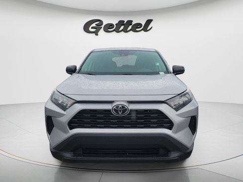 Used 2022 Toyota RAV4 LE AWD/4WD image 2