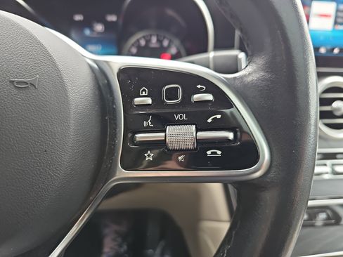 Used 2020 Mercedes-Benz GLC 300 image 19
