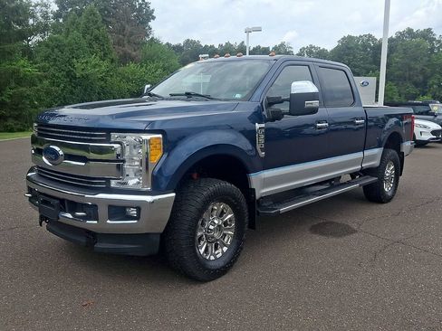 Used 2017 Ford F350 Lariat AWD/4WD image 6