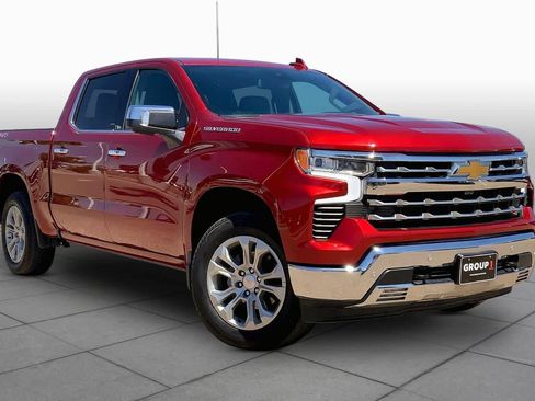 Used 2025 Chevrolet Silverado 1500 LTZ AWD/4WD image 3