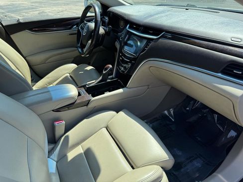 Used 2014 Cadillac XTS Premium AWD/4WD image 31