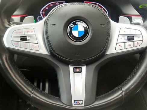Used 2022 BMW 750i xDrive w/ M Sport Package AWD/4WD image 54
