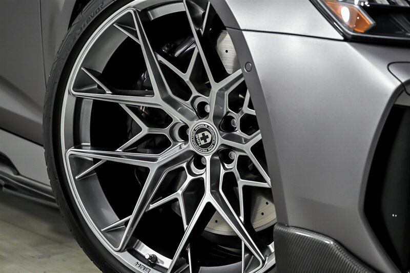 Used 2022 Audi RS 6 AWD/4WD image 3